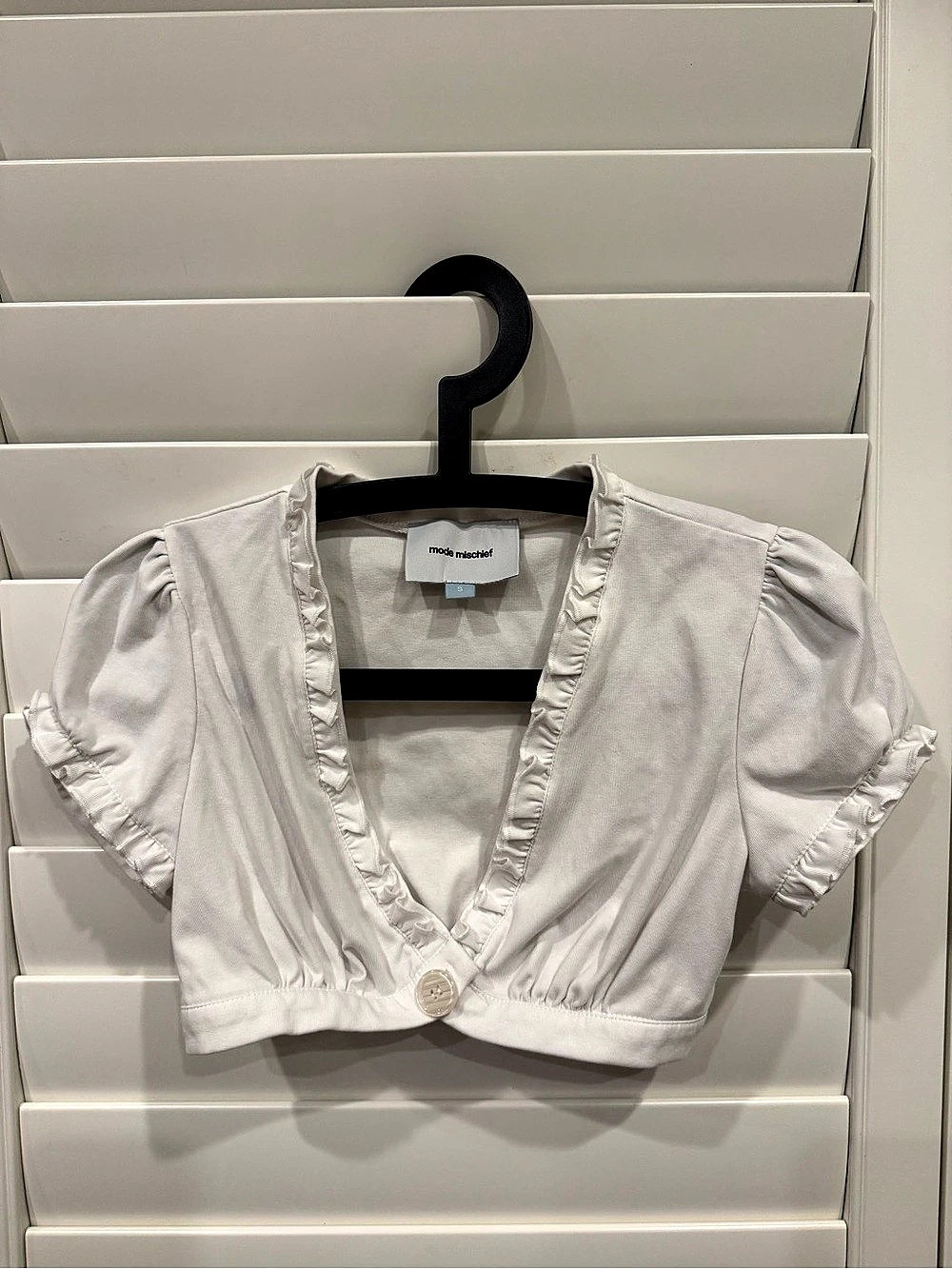 Mode Mischief Mimi Cropped Top White Ruffle Size S (Runs Small, Fits XS) | Never